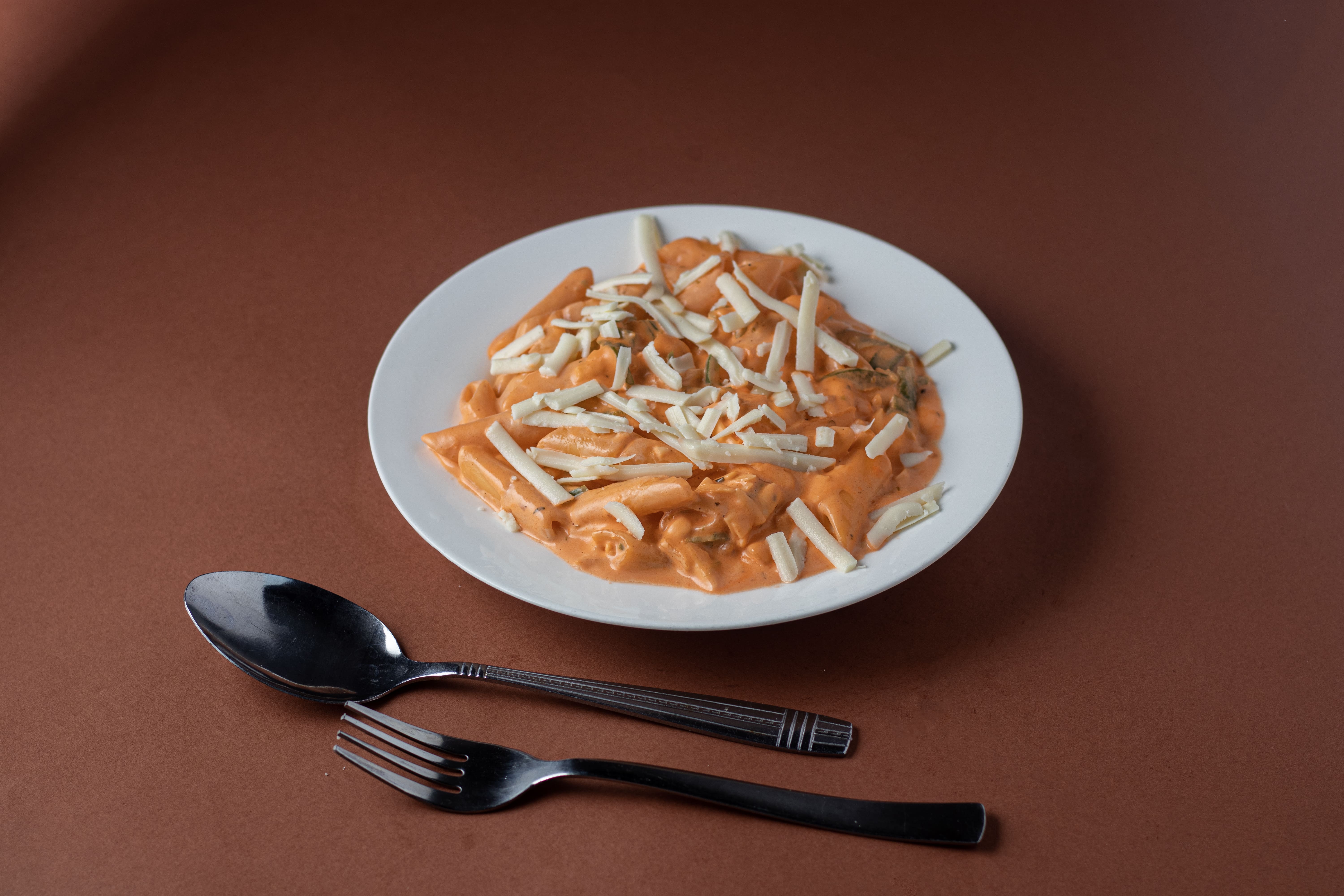 باستا حمراء دجاج وجمبري | Pasta Chicken / Shrimp (Red)